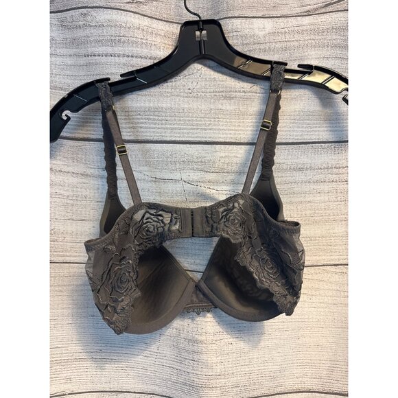 Wacoal Lace Trim Smooth Underwire Bra Size 32D - Picture 2 of 3